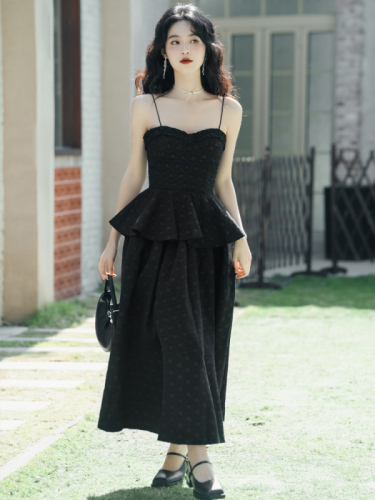 Real photos of the whole store, dark style jacquard waist suspender top, summer long suit skirt