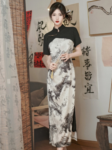 Actual shot of new Chinese style ink printing improved cheongsam two-piece set