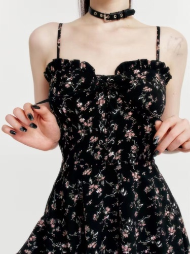 VOCK romantic capture dark pure desire niche irregular floral suspender dress hot girl spring and summer