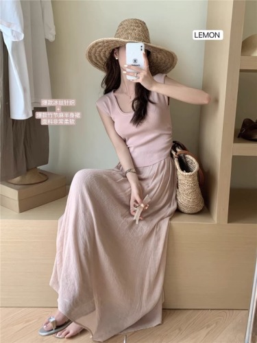 Korean niche flying sleeve knitted sweater + gentle and simple strapped cotton and linen skirt with waist rope