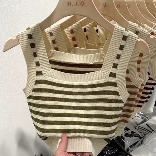 Contrast color striped square neck sweater vest suspender women's slimming 2024 summer new versatile outer top