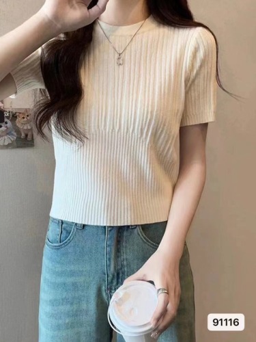 White right shoulder short-sleeved sweater T-shirt for women spring and summer new round neck waist slim fit hot girl short inner top