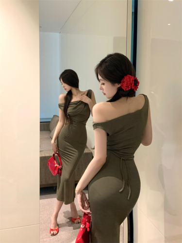 Real shots and real prices ~ Summer temperament swing collar sleeveless waist strap dress slim fit slit sexy hip-covering long skirt