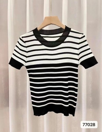 2024 new summer Korean style simple round neck contrasting stripes slimming short sleeves