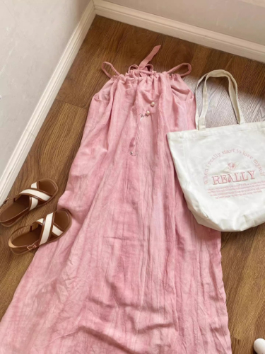 Summer pink halterneck suspender dress for women, loose, lazy, casual, slim, large swing skirt, sleeveless long skirt, holiday style
