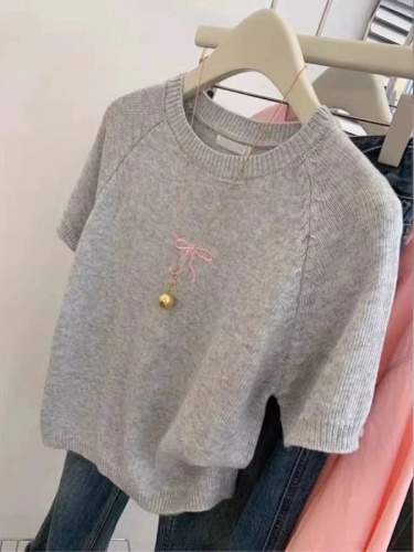 Korean style gray bow embroidered knitted sweater short-sleeved T-shirt with gentle design and sweet top for women