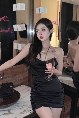 Actual shots and real prices~Sexy backless suspender dress for hot girls, black short skirt, temperament, waist-slit, hip-covering skirt