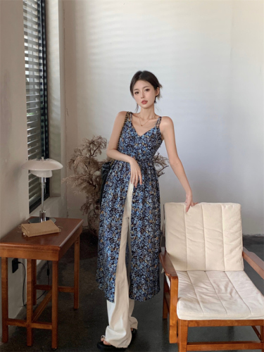 Real shots and real prices ~ Retro high-end printed dress  new temperament slimming waist slit suspender skirt