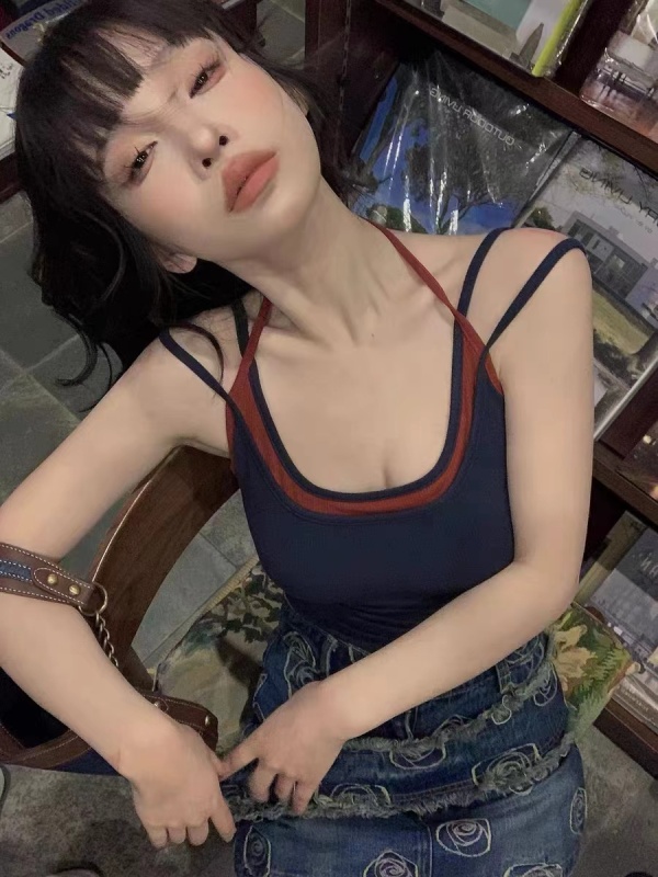 FunnJ Fangji Hot and Killer Fake Two-piece Halter Neck Camisole Women's Outerwear Top with Breast Pad