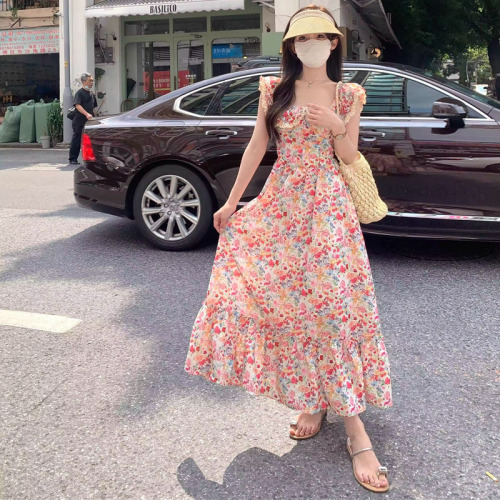 Romantic oil painting style floral dress for women summer 2024 new style lace lace flying sleeve waist long skirt