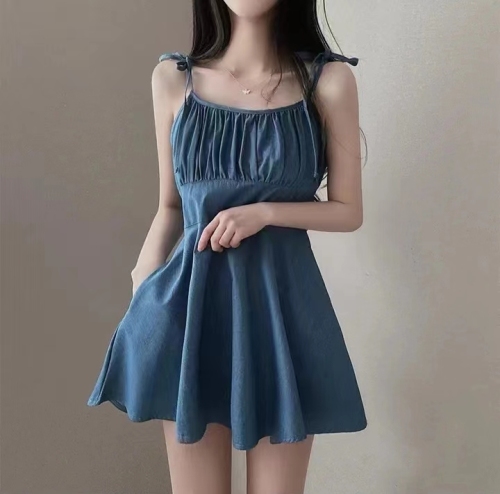 Chic little French retro slim A-line strappy dress for women