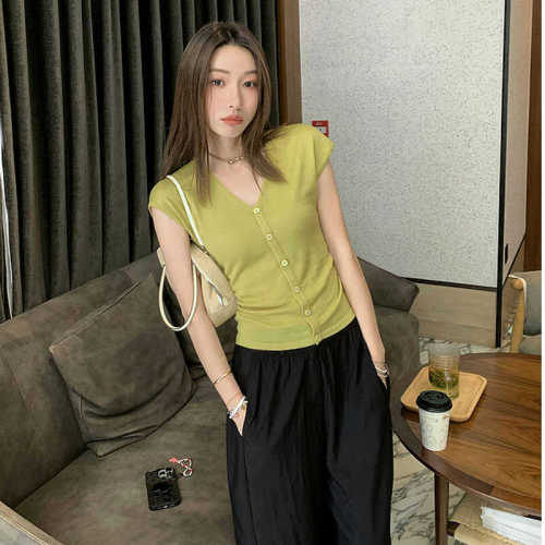 Xiaoyi customized clavicle knitted t-shirt new bottoming cardigan short short-sleeved top women's summer wear