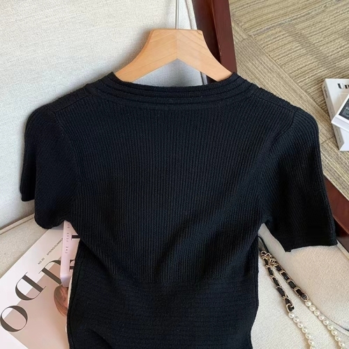 2024 summer new style V-neck ice silk sweater for women, designer bottoming shirt, top, t-shirt, versatile