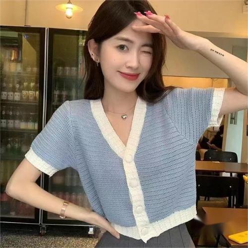 2024 new summer style small fragrance V-neck design niche slimming short knitted sweater cardigan top for women