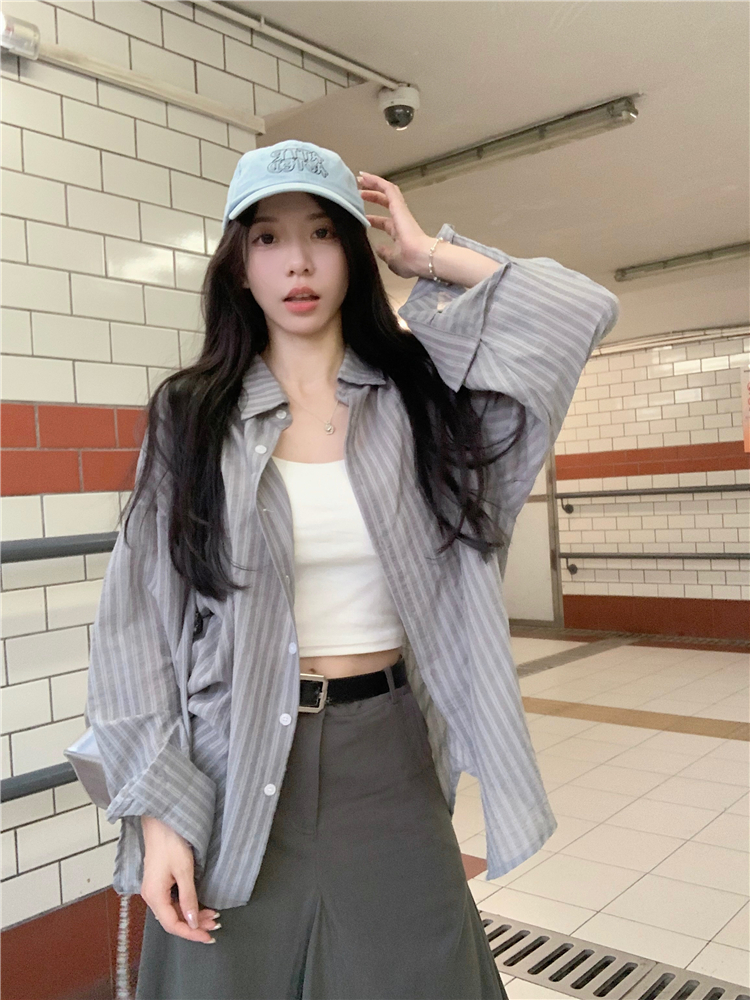 Large size thin sunscreen Korean style ins striped shirt lazy loose casual jacket vertical striped shirt