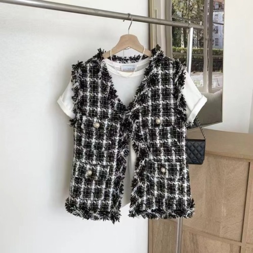 Korean-style Western-style age-reducing autumn and winter sleeveless waistcoat with tassels and versatile vest for women to wear outside.