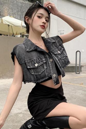 Real shot!  Hot girl short navel-baring sleeveless raw edge denim vest vest American retro sweet and cool style versatile