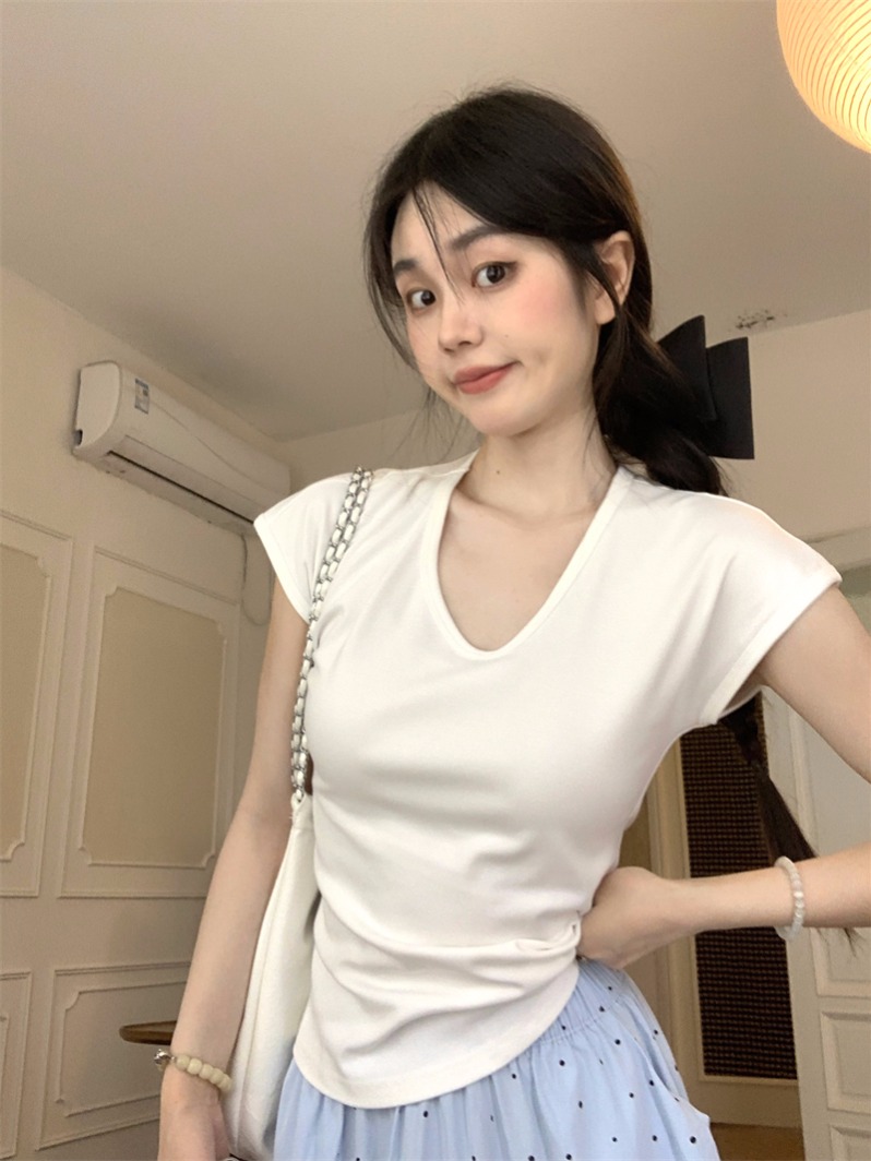 Real shot V-neck simple solid color basic versatile short-sleeved flesh-covering T-shirt