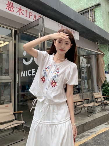 Actual shot~ White shirt suit summer new style embroidered shirt and skirt two-piece set with earrings