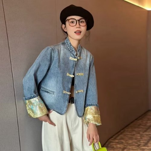新中式国风牛仔外套女短款2024年春装设计感宽松盘扣小个子牛仔衣