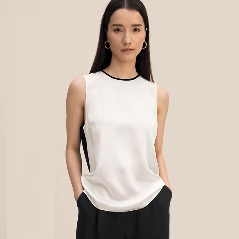 Non-shoot, minimalist and gentle two-color women's satin silk backless vest, four-season sleeveless splicing loose single-color top