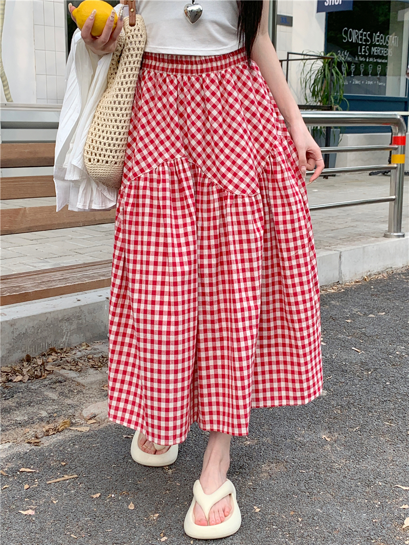 Photographed High-waisted Slimming Checkered A-line Skirt
