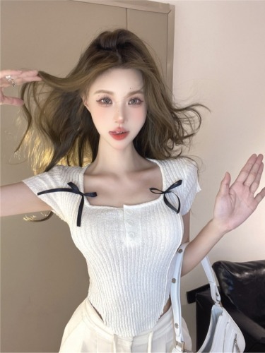 实拍～韩系甜美少女设计感显瘦减龄蝴蝶结短款针织上衣