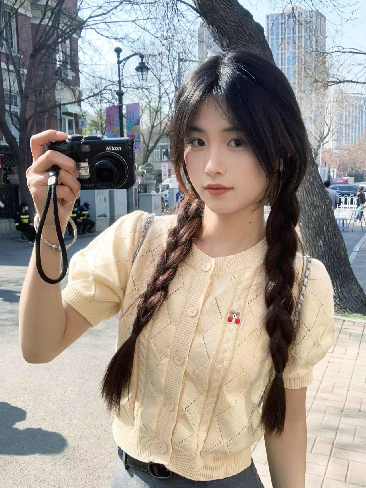 French yellow lace short-sleeved knitted sweater 2024 summer new bubble sleeve short cardigan women's 