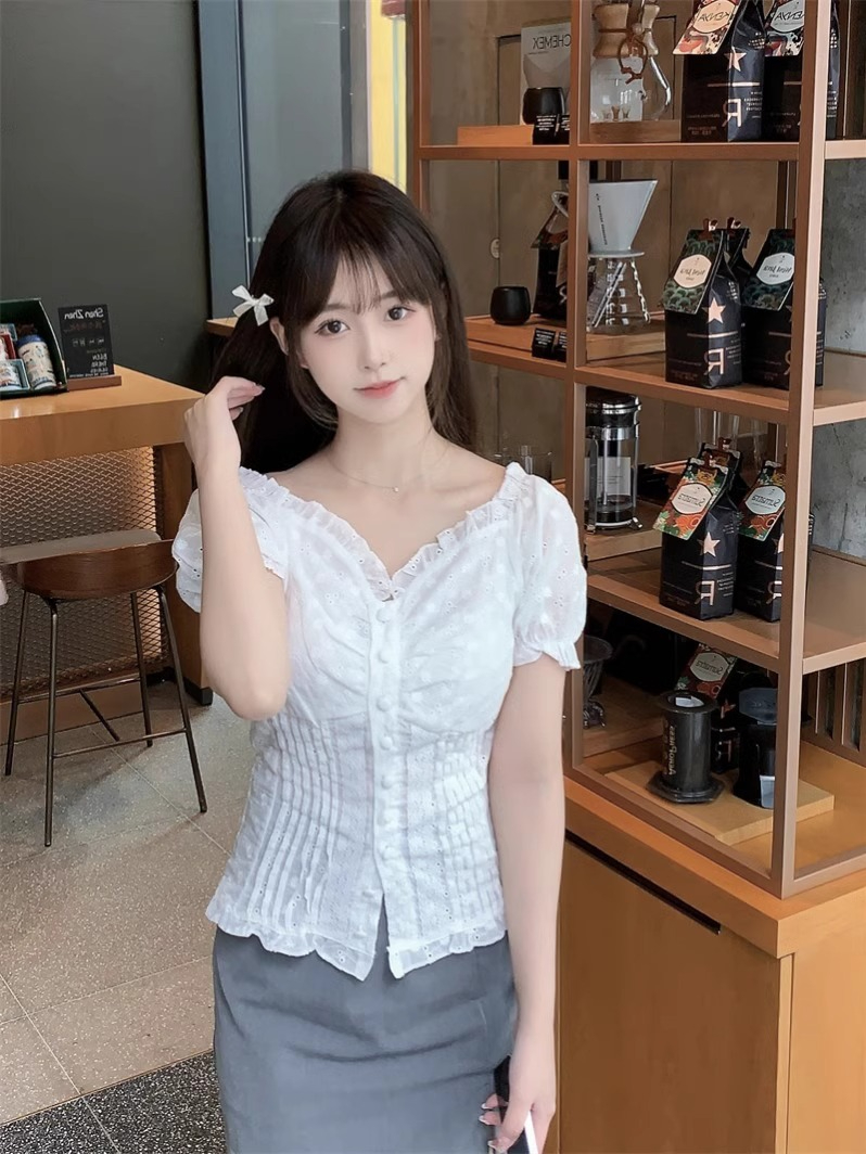 一字肩吊帶泡泡袖上衣女設計感小眾夏季法式復古溫柔鎖骨漂亮襯衫