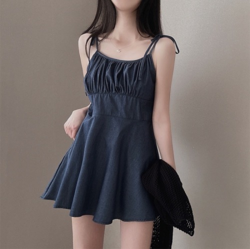 韩国chic 夏季小个子法式复古褶皱显瘦A字系带吊带连衣裙女