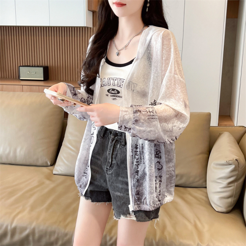 Real shot of 8404 nanometer ice silk 2024 new Chinese style printed hooded sun protection clothing for women