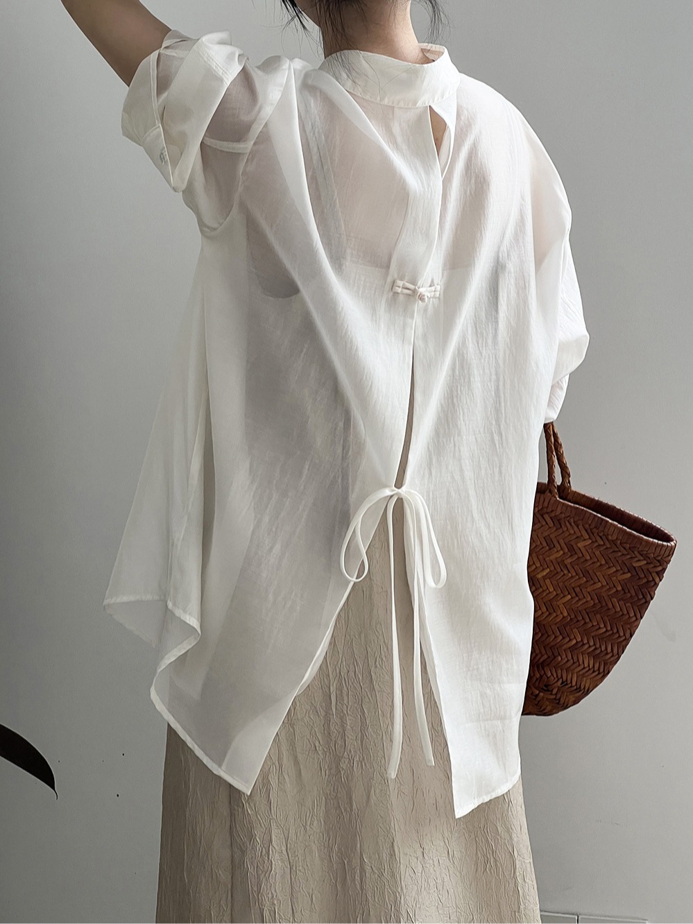 Actual Photos ~ Chinese Style Disc Button Lightweight Sun Protection Shirt for Women 2024 Summer New Back Split Blouse Top