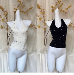 百搭設計感2024新款甜美辣妹V領重工鑲鑽掛脖露背吊帶無袖上衣女