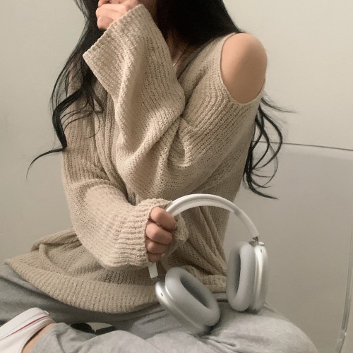 Actual shot Korean style solid color loose and sexy off-shoulder long-sleeved knitted T-shirt thin ice silk sun protection blouse sweater