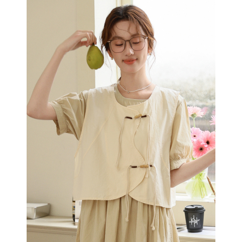 No less than 89 real shot college style Japanese style horn button vest sleeveless layered vest