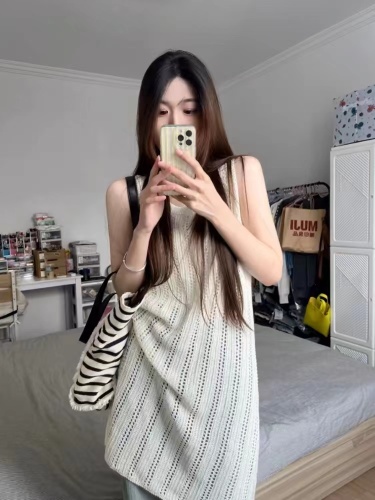 Hollow knitted sweater sleeveless top for women 2024 summer vest mid-length outer wear with small white suspenders inside