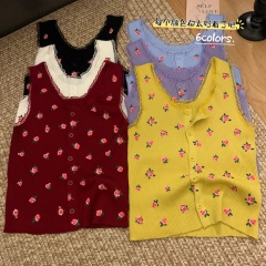 Actual shot and real price. Summer new floral style camisole with buttoned design and beautiful back sleeveless top for outer wear.