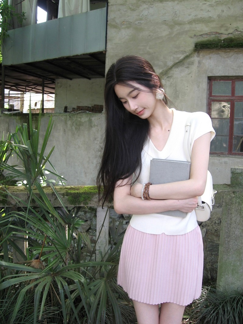 Photographed Short Sleeve Knit Top Slimming and Stylish Versatile Thin Cooling T-Shirt Pink Pleated High-Waist Knit Skirt
