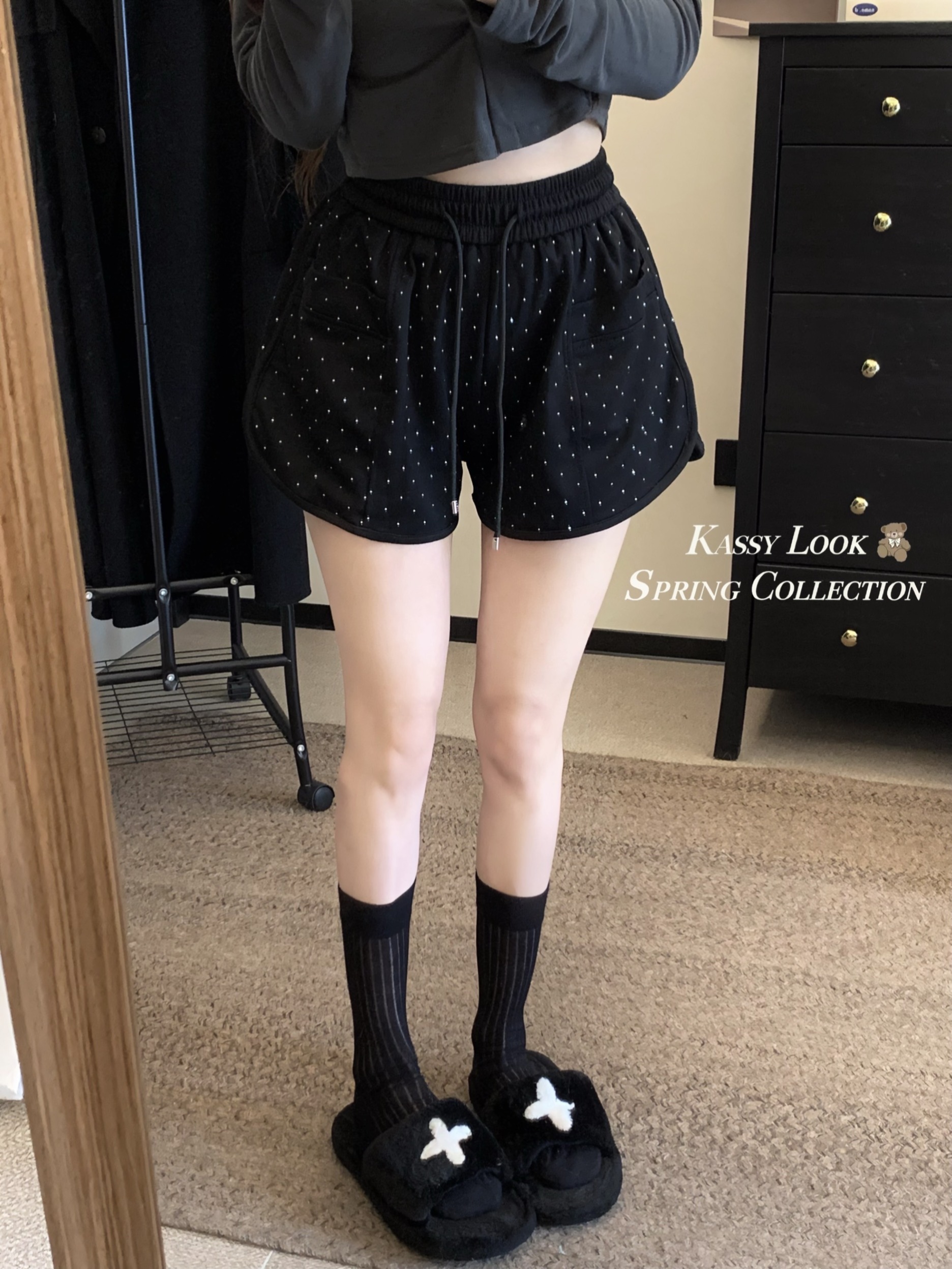 Actual shoot~ Designer embellished leisure pants summer new high-waisted slimming versatile sports wide-leg shorts