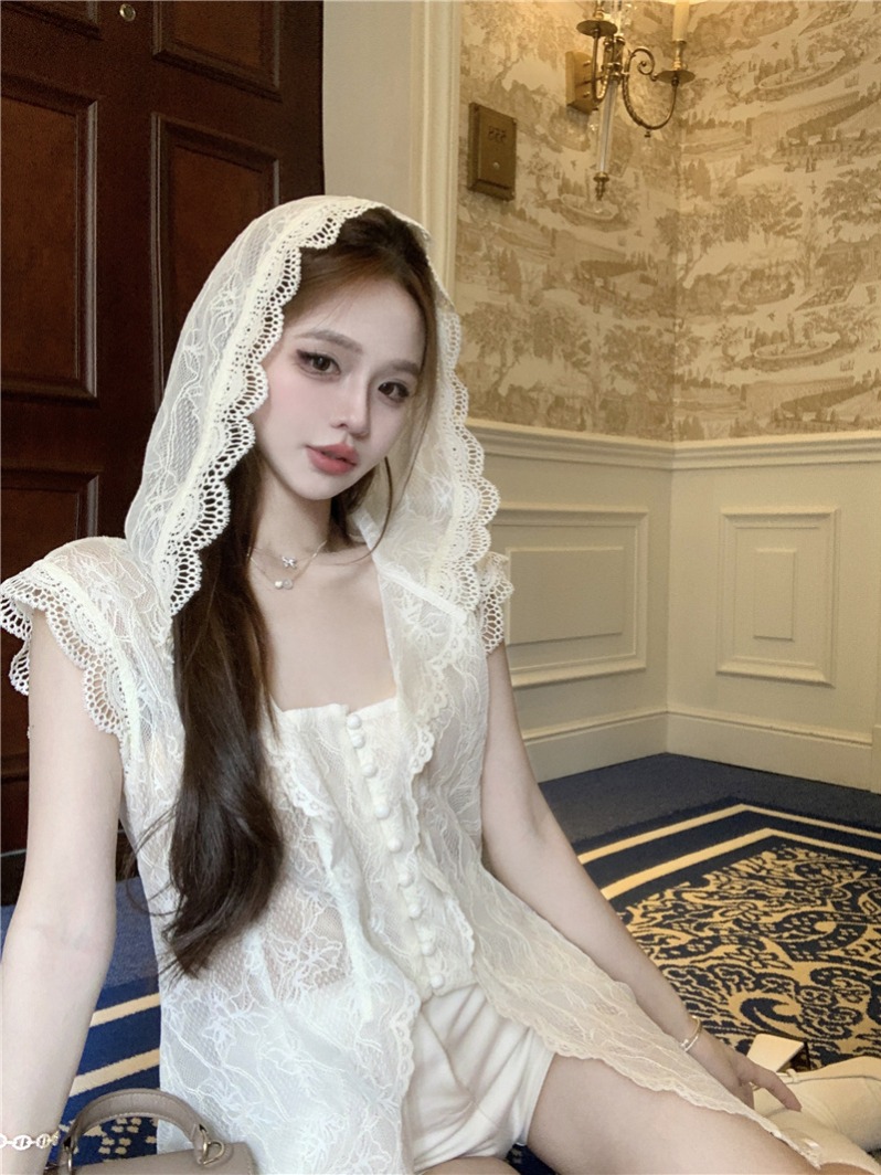 實拍~蕾絲無袖連帽背心上衣女新款設計感內搭顯瘦防曬打底衫