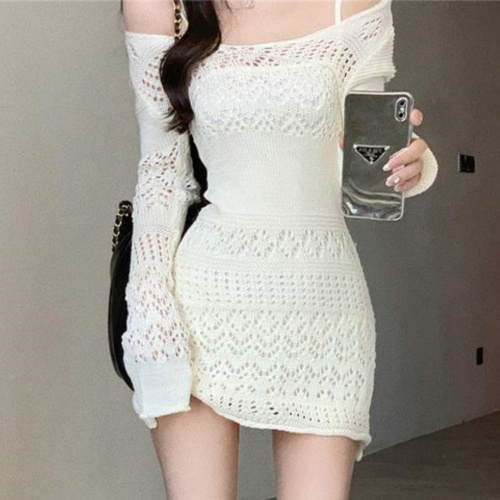 Pure desire V-neck hollow hottie long-sleeved knitted dress women's sweater skirt hip-covering skirt temperament short skirt cool silk