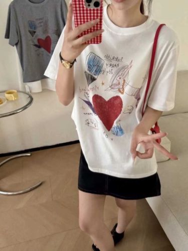 2024夏季韩版圆领爱心印花常规小个子T恤短袖女宽松百搭薄款上衣