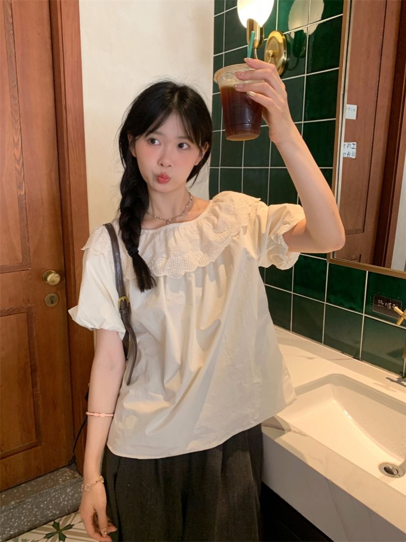 Real shot of summer new sweet and age-reducing breathable flower ruffled versatile one-shoulder small floral shirt 