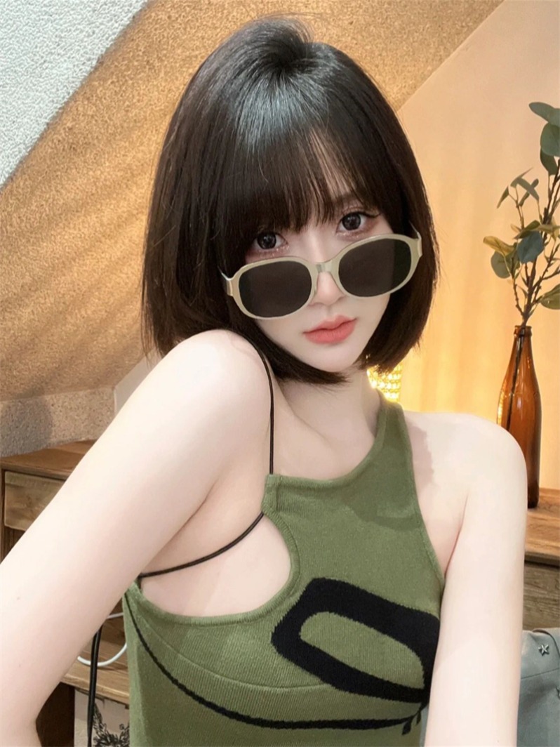 設計感不規則綁帶吊帶女夏季新款露腰性感純欲風修身上衣
