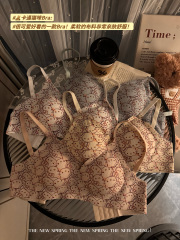 Real shot of sweet cat bra with small breasts, no wire push-up bra, breast-retracting anti-sagging underwear for women