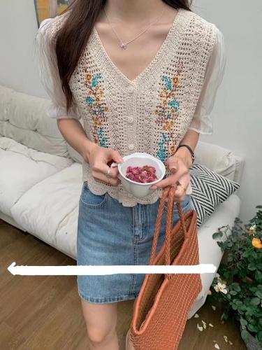 韩版新刺绣花朵针织衫女装甜美减龄泡泡袖小个子衬衫上衣夏季新款