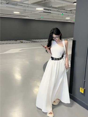 Real shot!  Elegant sloping shoulder sleeveless vest dress for women, high-end waist slimming mid-length skirt