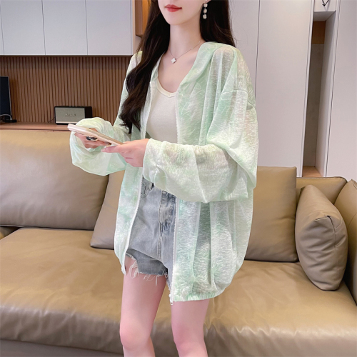 Real shot of ice silk nano silk sun protection clothing summer gradient tie-dye loose breathable thin cardigan hooded jacket for women