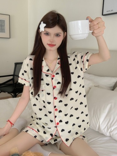 Real shot of Japanese love printed short-sleeved shorts, home wear, casual and comfortable pajamas set