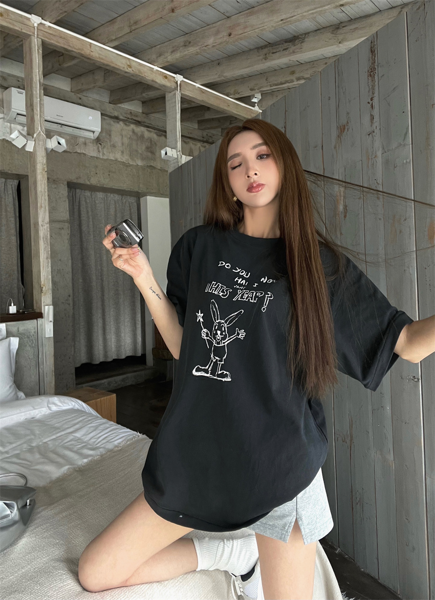 Actual shot of retro American lazy loose printed T-shirt